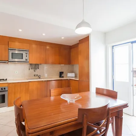 Flh Family House With Terrace Vakantiehuis *
